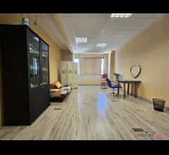 Appartamenti in Vendita - Ufficio con vista panoramica
