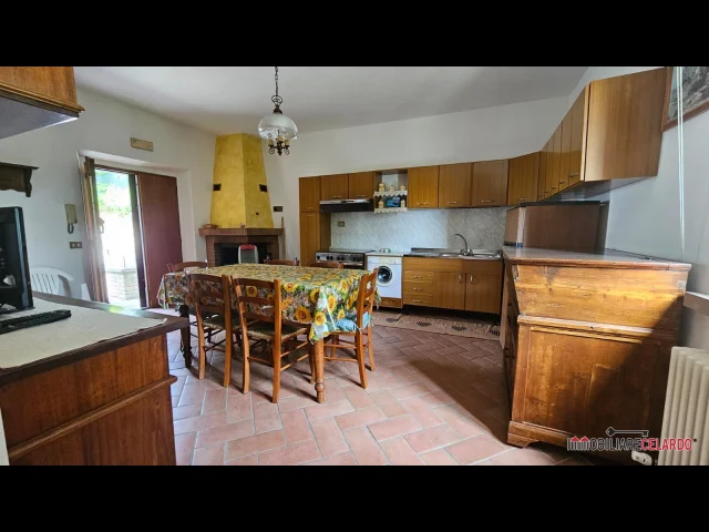 Appartamenti in Vendita - Appartamento al piano terra con ingresso indipendente