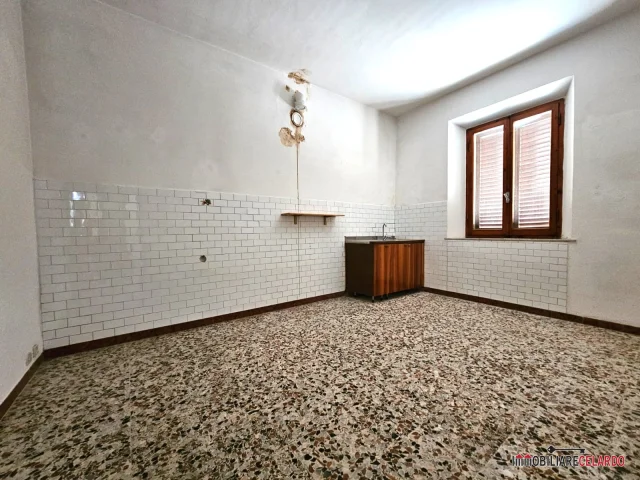 Appartamenti in Vendita - Appartamento e cantina