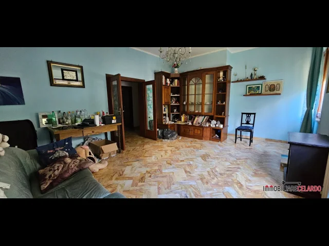 Appartamenti in Vendita - Appartamento al piano terra con resede e terrazza