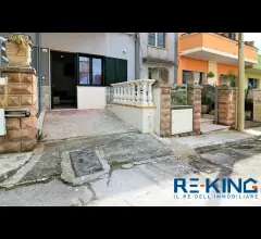 Appartamenti in Vendita - Bilocale arredato con giardino in vendita a parabita