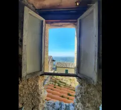 Cantina con possibile cambio d'uso