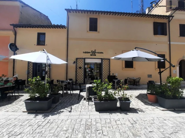 Locale commerciale/bar