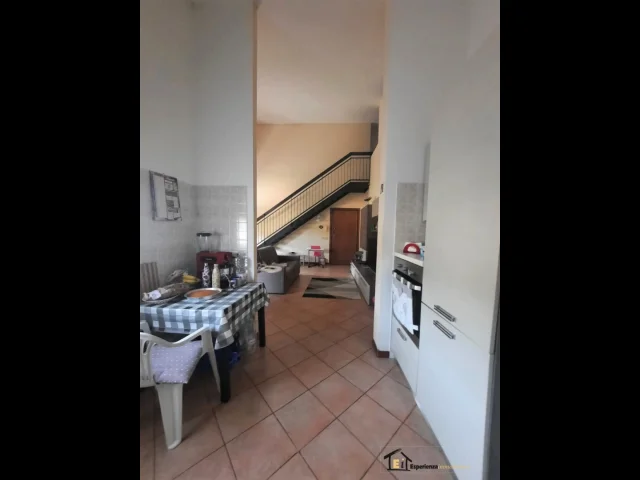 Appartamenti in Vendita - Appartamento comodo