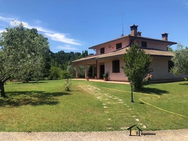 Magnifica villa di campagna