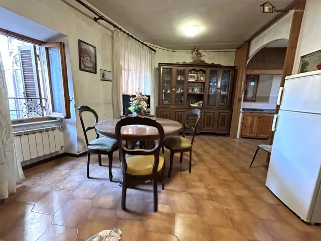Appartamenti in Vendita - Cielo- terra nel borgo