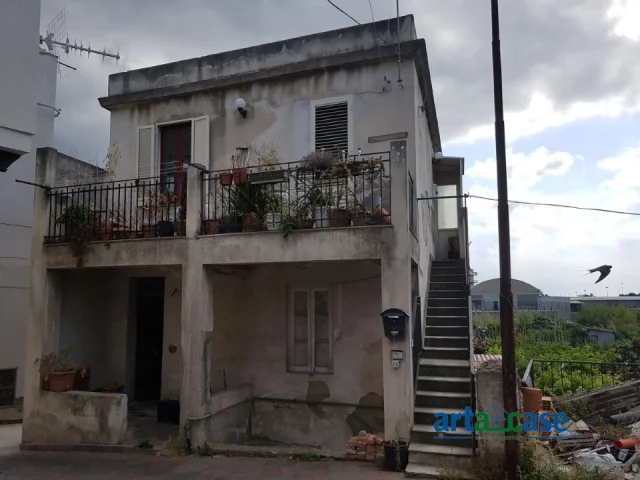 Appartamenti in Vendita - Appartamento 3 vani ed accessori