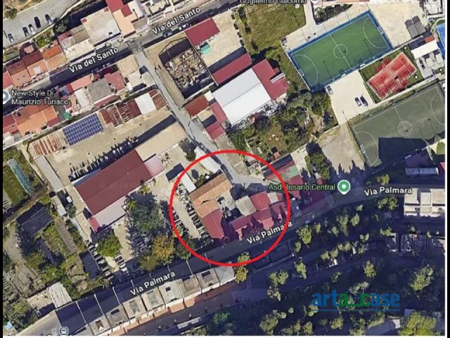 Appartamenti in Vendita - Magazzino zona palmara santo