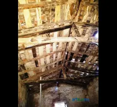 Appartamenti in Vendita - Magazzino zona palmara santo