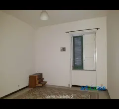 Appartamenti in Vendita - Ampio 4 vani vuoto
