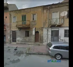 Messina santo appartamento piano terra 3 vani