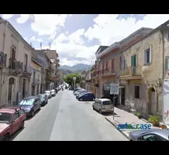 Appartamenti in Vendita - Messina santo appartamento piano terra 3 vani