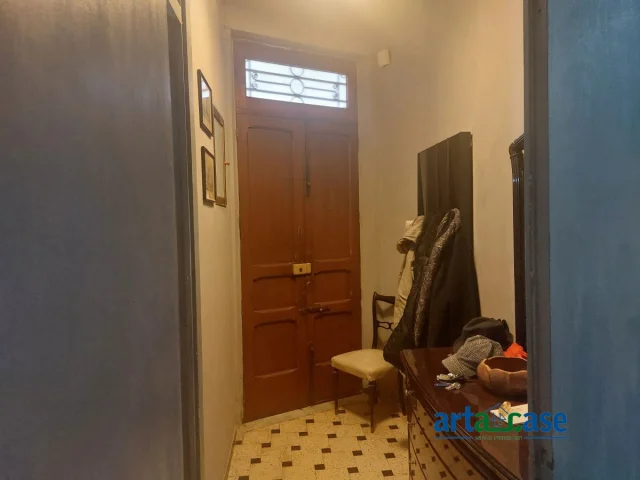 Appartamenti in Vendita - Appartamento in zona centrale