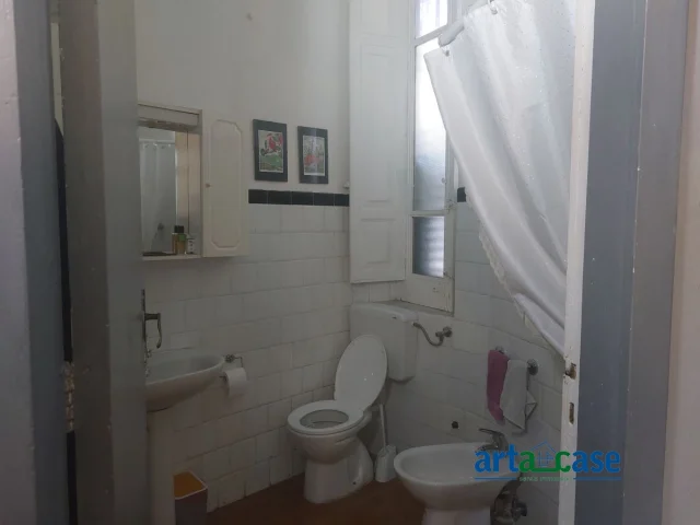 Appartamenti in Vendita - Appartamento in zona centrale