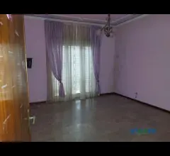 Appartamenti in Vendita - Appartamento 4 vani centrale
