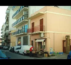 Appartamenti in Vendita - Vendita 3 vani indipendente messina via palermo