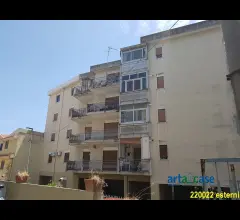 Appartamenti in Vendita - 3 vani zona giostra-palermo