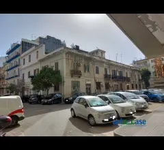 Appartamenti in Vendita - Bottega in messina centro pressi stazione
