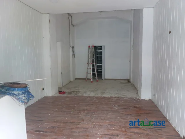 Appartamenti in Vendita - Bottega in messina centro pressi stazione