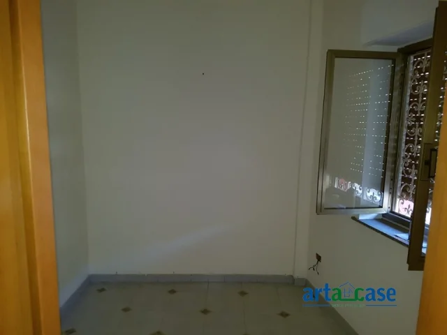 Appartamenti in Vendita - 3 vani indipendente messina catarratti