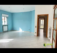 Appartamenti in Vendita - Appartamento di mq 100 sito in via del gelsomino