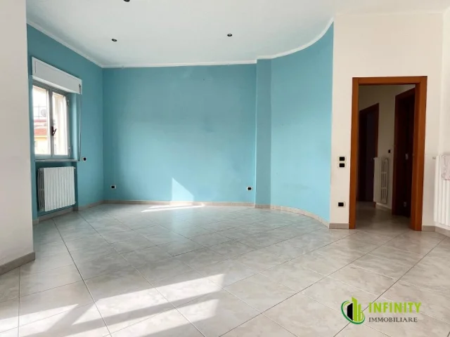 Appartamenti in Vendita - Appartamento di mq 100 sito in via del gelsomino