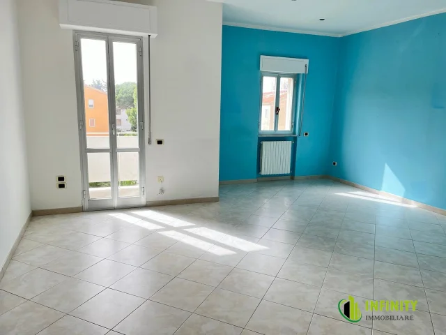 Appartamenti in Vendita - Appartamento di mq 100 sito in via del gelsomino