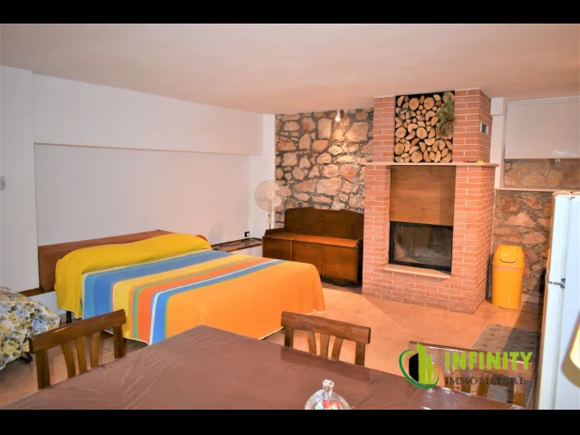 Appartamenti in Vendita - Tavernetta in centro di 56 mq a piano strada arredata