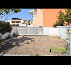 Appartamenti in Vendita - Tavernetta di recente costruzione con cortile e ingresso indipendente