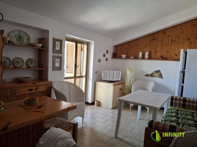 Appartamenti in Vendita - Appartamento di mq 47 al piano attico con veranda
