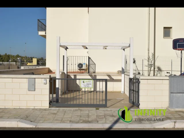 Appartamenti in Vendita - Tavernetta di mq 50 con ingresso indipendente e cortile privato