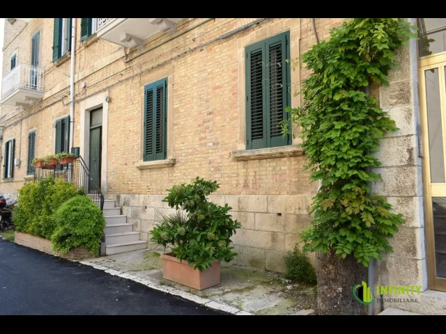 Appartamento di 80mq +terrazzino gia diviso in 2 appartamentini
