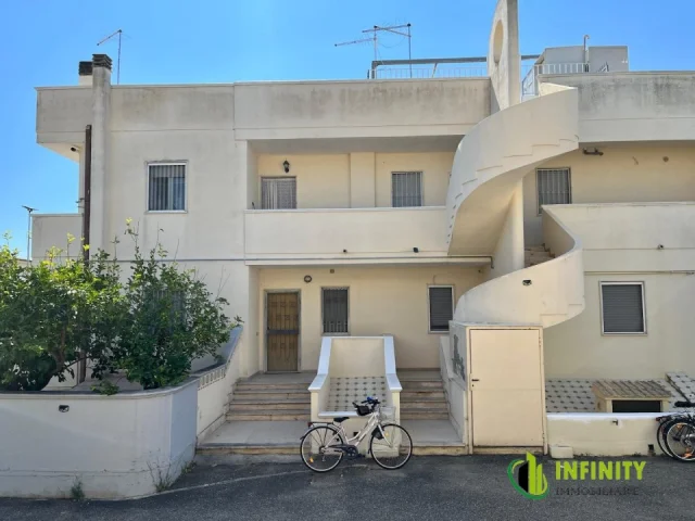 Appartamenti in Vendita - Appartamento di mq 60 circa a marina di ginosa in viale dei ciclamini