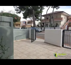 Appartamenti in Vendita - Appartamento a marina di ginosa con ingresso indipendente e garage