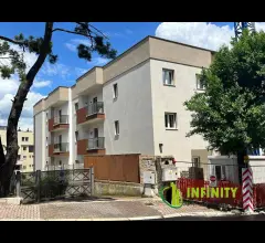 Appartamenti in Vendita - Appartamento in centro di nuova costruzione di mq 79 con giardino e garage