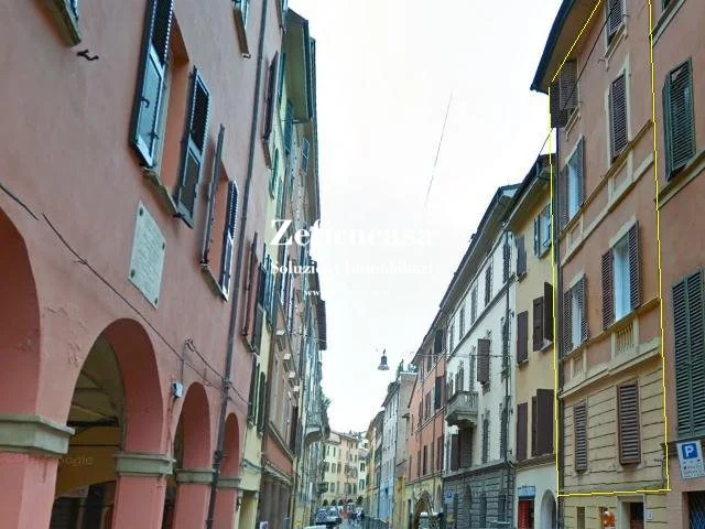 Bologna-ad.ze università trilocale con 2 camere per studenti