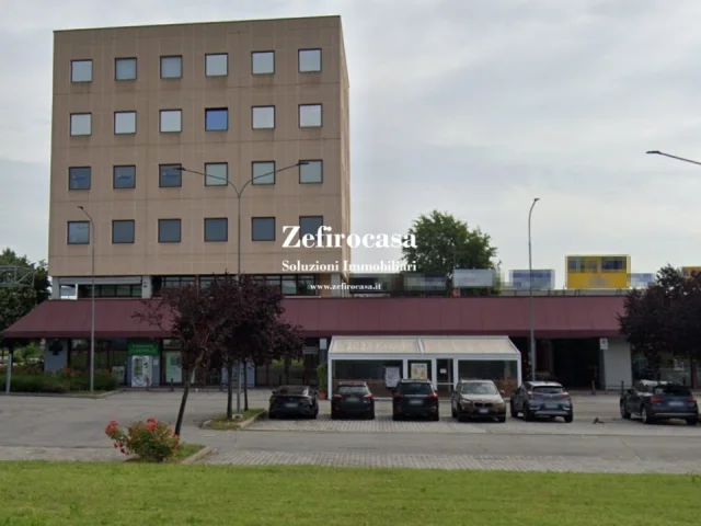 Appartamenti in Vendita - Ad.ze via emilia - locale comm.le ad alta redditività