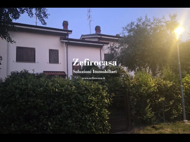Crespellano - villetta a schiera con giardino fronte e retro