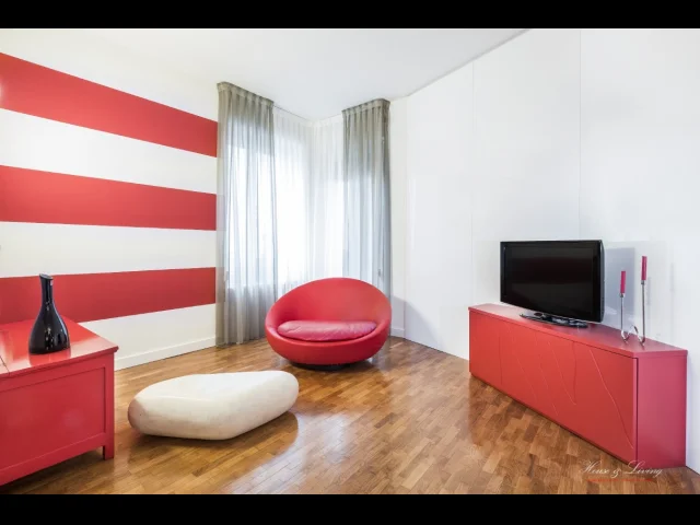 Appartamenti in Vendita - Prestigioso appartamento fronte valentino