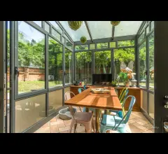 Appartamenti in Vendita - Villa unifamiliare dei primi '900 con giardino spazioso e comfort moderni