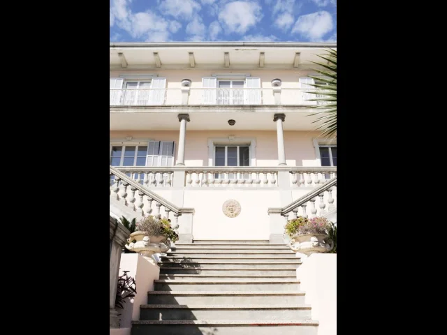 Appartamenti in Vendita - Villa d'artisti  -  villa di charme a sanremo