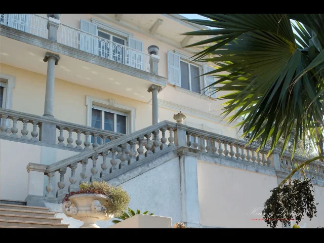 Appartamenti in Vendita - Villa d'artisti  -  villa di charme a sanremo
