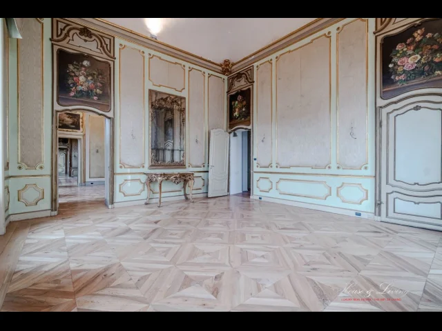 Appartamenti in Vendita - "dimora d'autore - ufficio di rapprsentanza piano nobile"