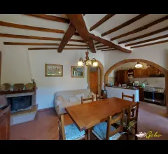 Vendita appartamenti in colonica campagna san gimignano