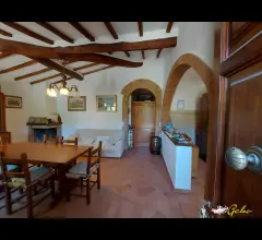 Appartamenti in Vendita - Vendita appartamenti in colonica campagna san gimignano