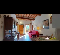 Appartamento con balcone in centro storico !!