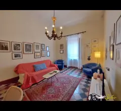 Appartamento 210 mq  con corte privata interna