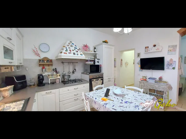Appartamenti in Vendita - Appartamento 75 con balcone e  garage
