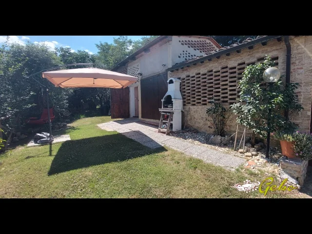 Appartamenti in Vendita - Appartamento 60 mq piano terreno con resede privato
