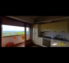 Appartamenti in Vendita - Appartamento 84 mq con terrazzo e vista panoramica !! vicino al centro storico